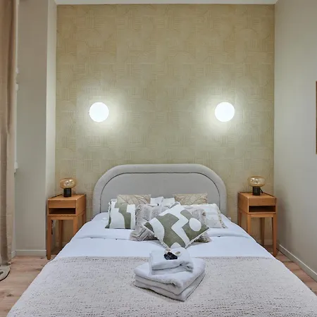 Elegant 2-bedroom - Trocadero Apartment