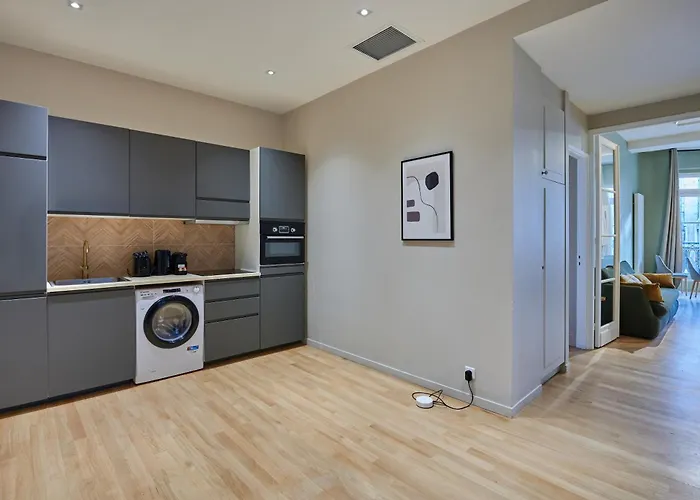 Апартаменты Elegant 2-bedroom - Trocadero *