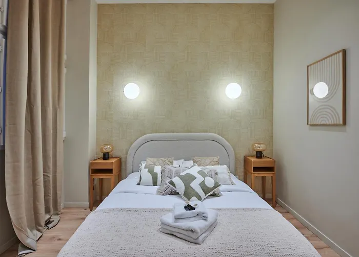 Elegant 2-bedroom - Trocadero Апартаменты