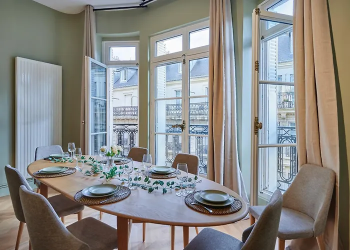 Elegant 2-bedroom - Trocadero * Париж