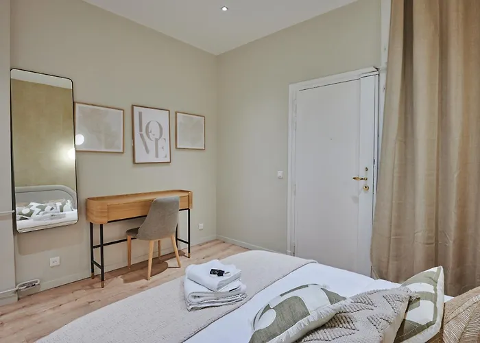 Апартаменты Elegant 2-bedroom - Trocadero