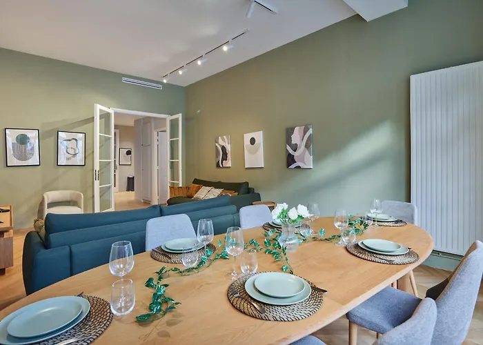 Elegant 2-bedroom - Trocadero